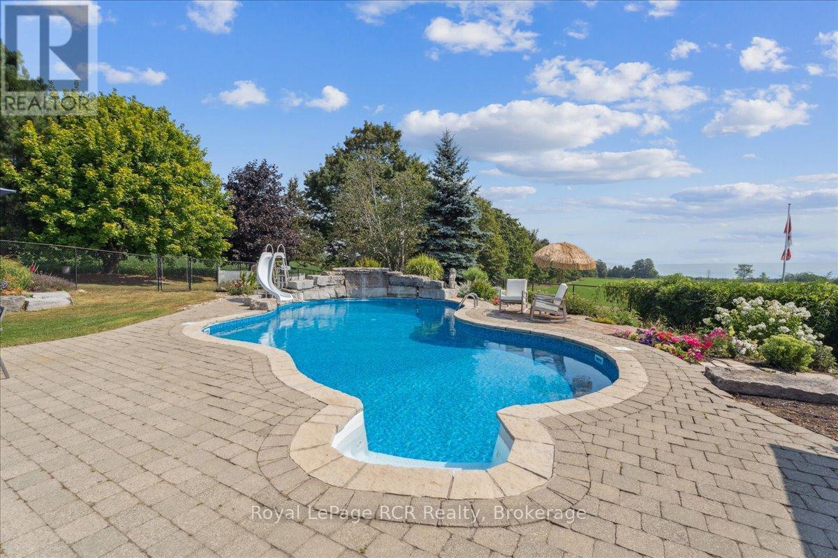 












196313 GREY ROAD 7

,
Grey Highlands,




Ontario
N4L1W7

