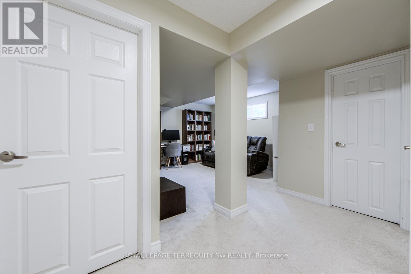 












3895 EGLINTON AVENUE W

,
Mississauga,




Ontario
L5M7Z7

