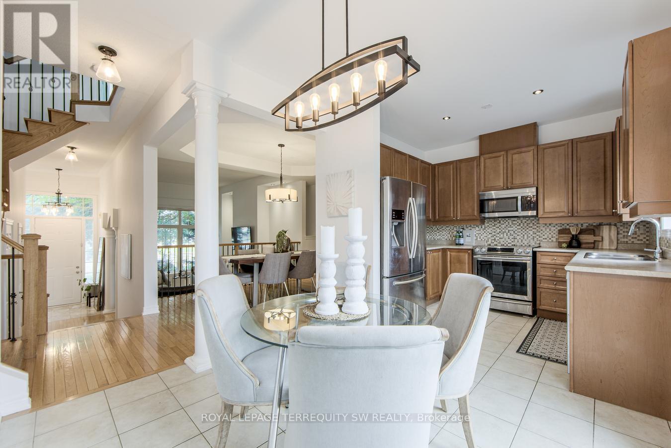 












3895 EGLINTON AVENUE W

,
Mississauga,




Ontario
L5M7Z7

