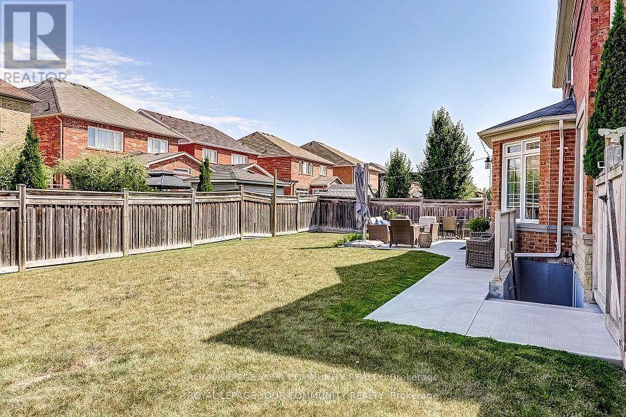 












2 GREEN DARNER TRAIL

,
Bradford West Gwillimbury,




Ontario
L3Z0M1

