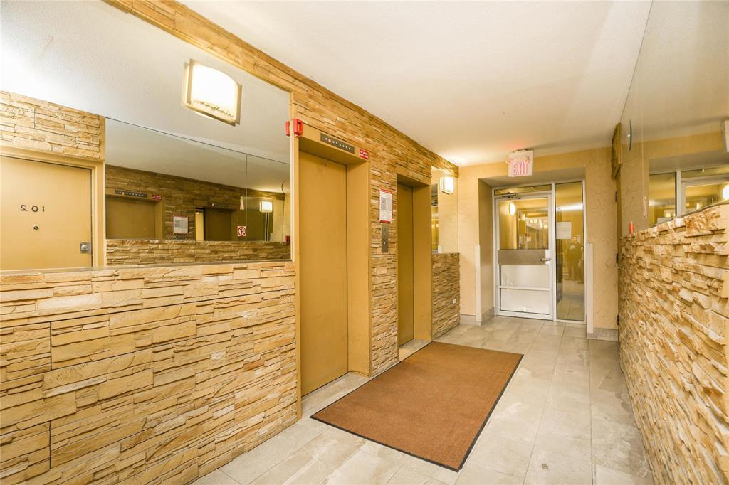 












507 1030 Grant Avenue

,
Winnipeg,




Manitoba
R3M2A2

