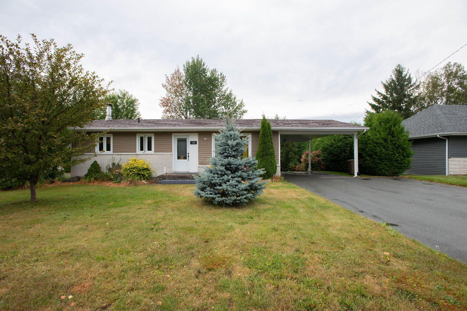 









165


Rue du Verdier

,
Saint-Joseph-de-Beauce,




QC
G0S2V0

