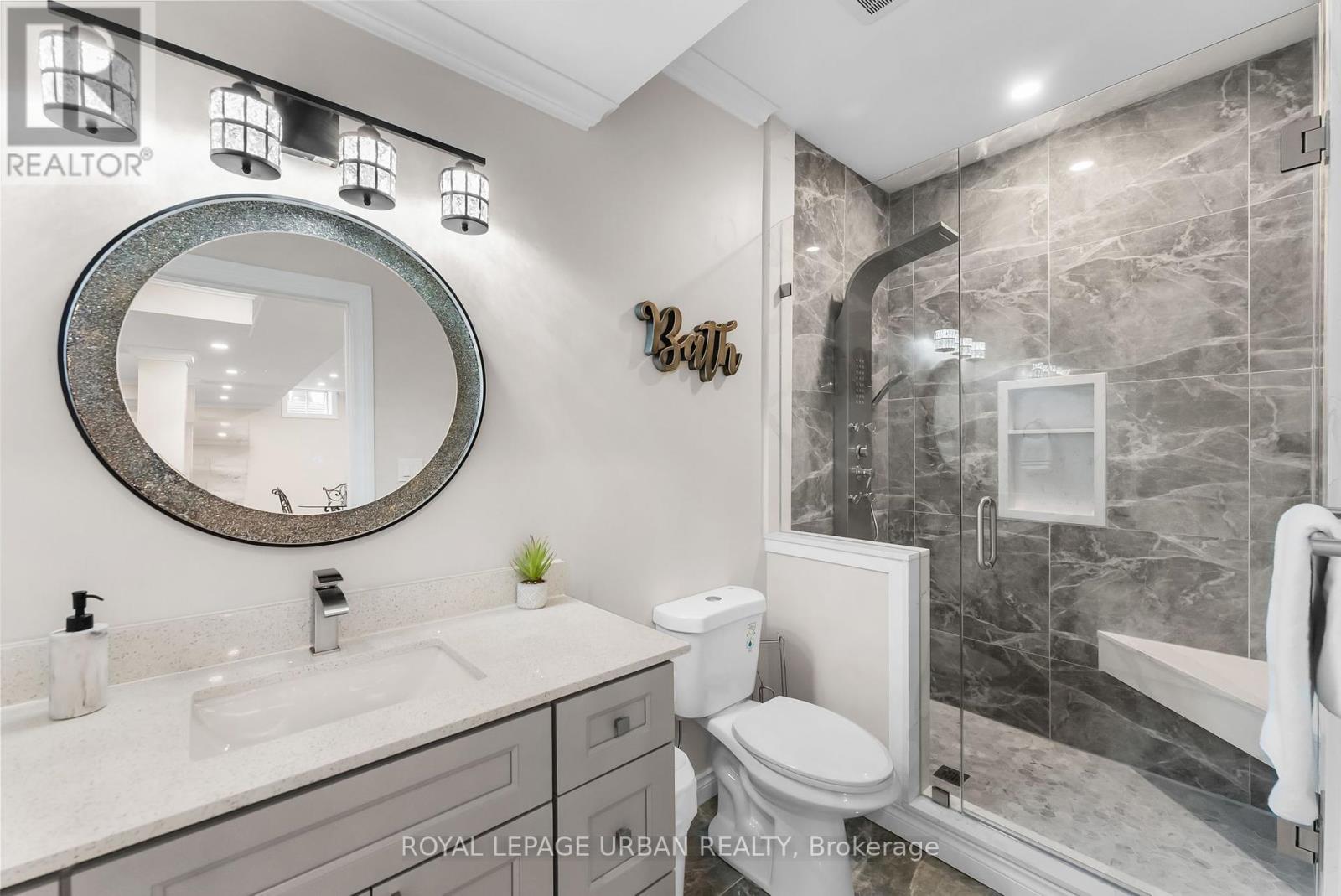 












15 COUNTRY CLUB CRESCENT

,
Uxbridge,




Ontario
L9P0B8

