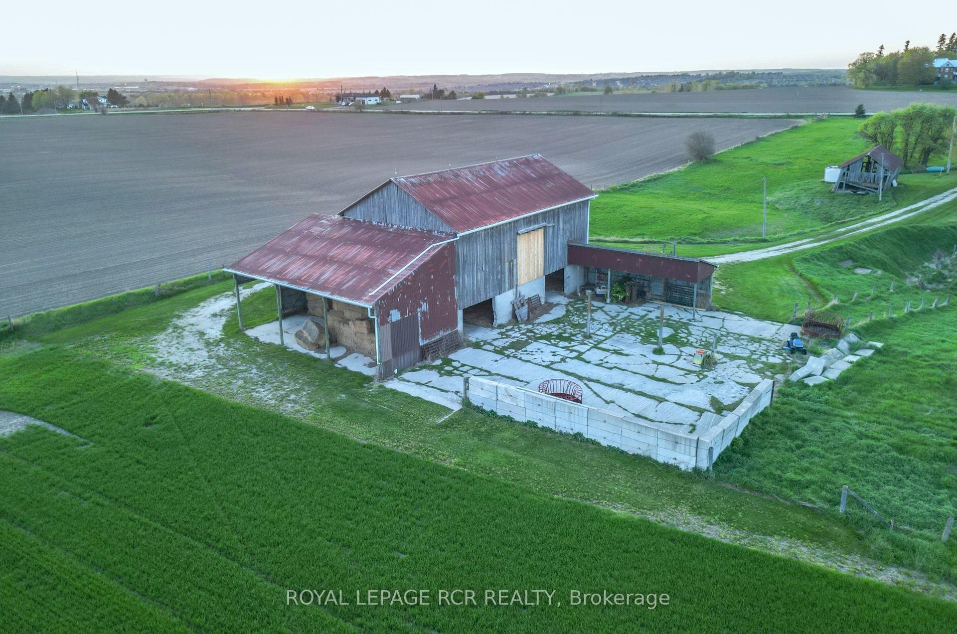 









6049


13th

Line,
New Tecumseth,







ON
L0L 1L0

