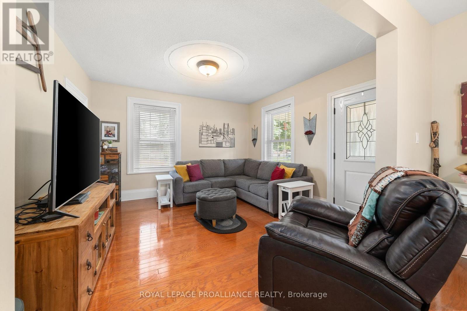 












16 BENJAMIN STREET

,
Belleville (Belleville Ward),




Ontario
K8P1P7

