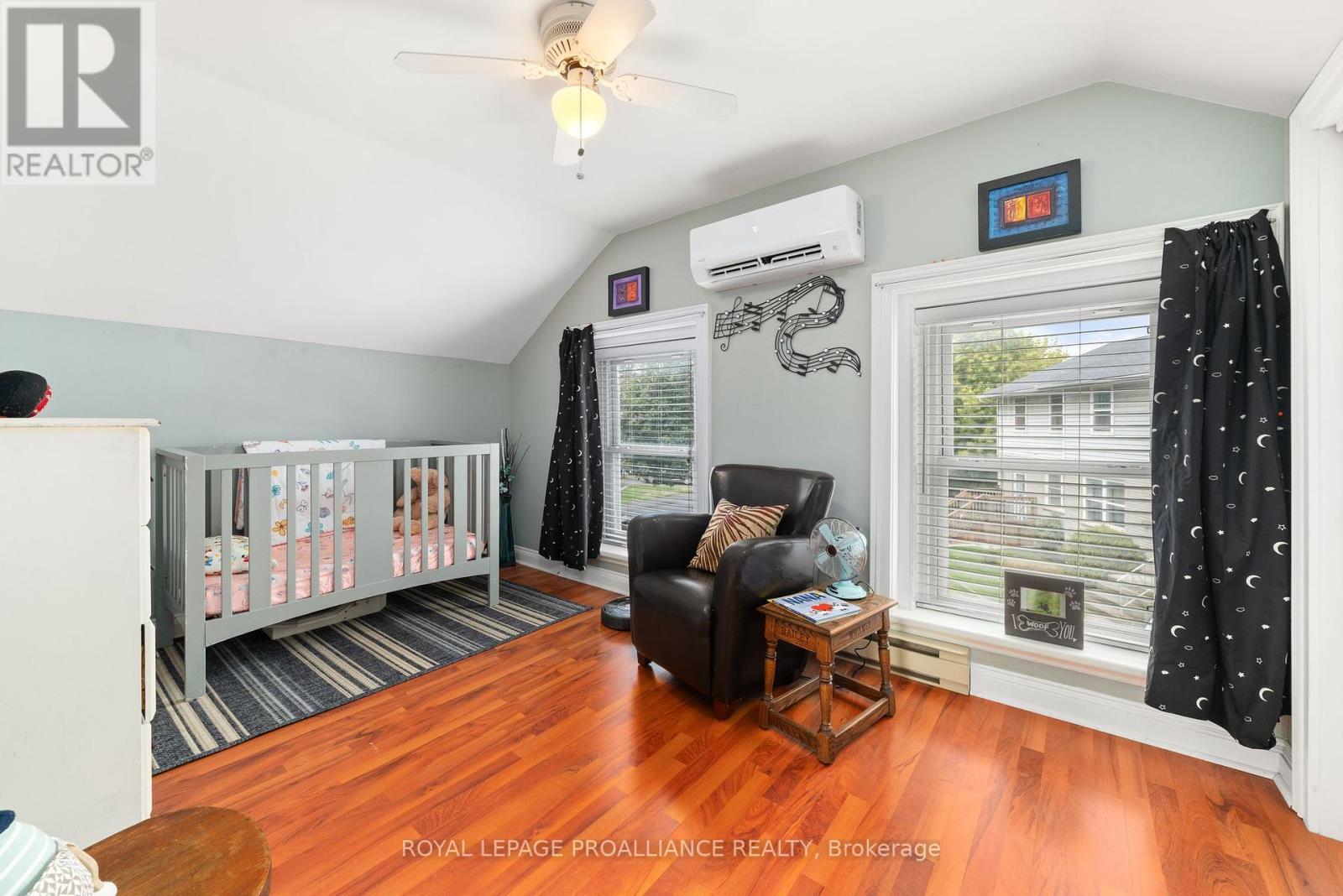 












16 BENJAMIN STREET

,
Belleville (Belleville Ward),




Ontario
K8P1P7

