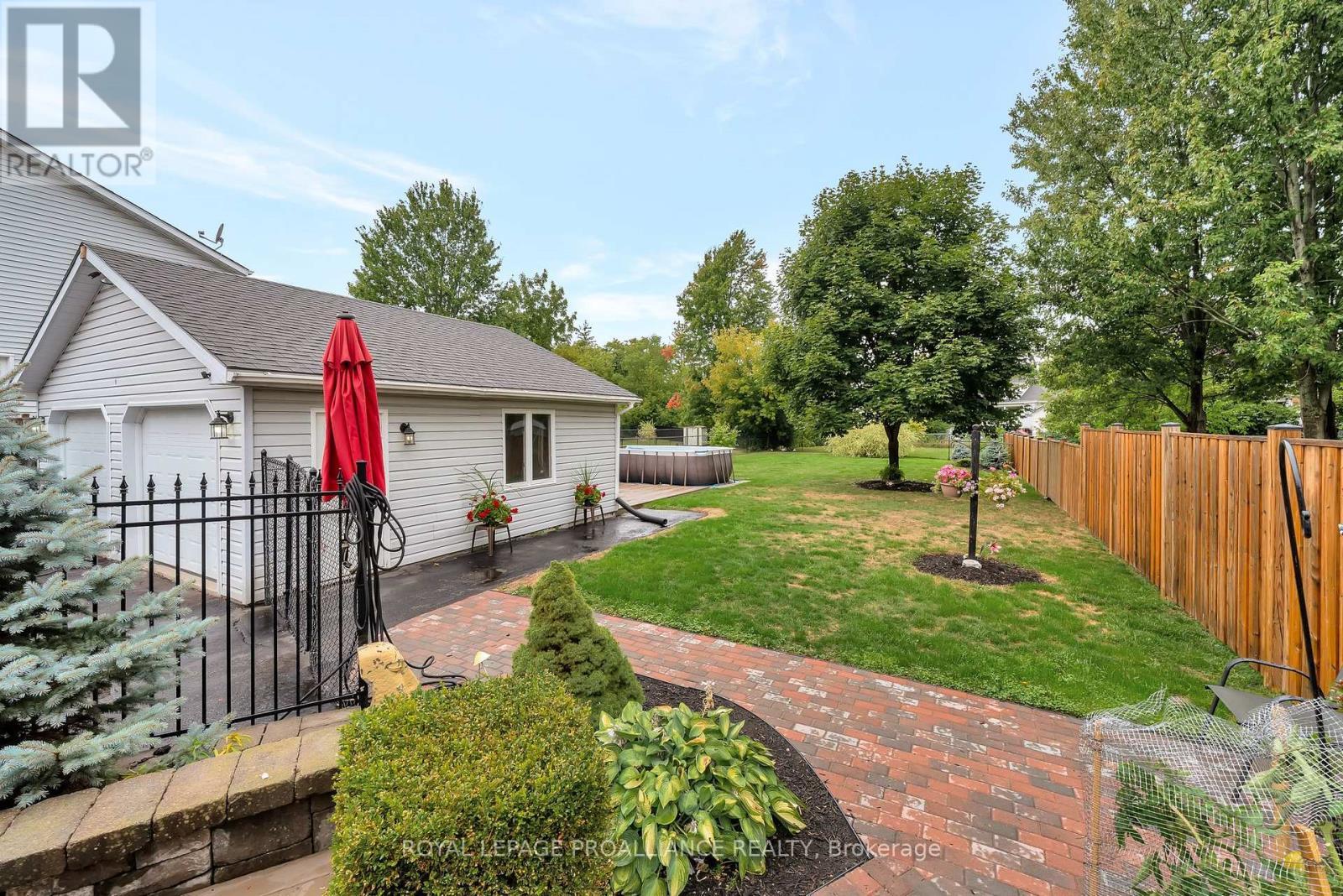 












16 BENJAMIN STREET

,
Belleville (Belleville Ward),




Ontario
K8P1P7

