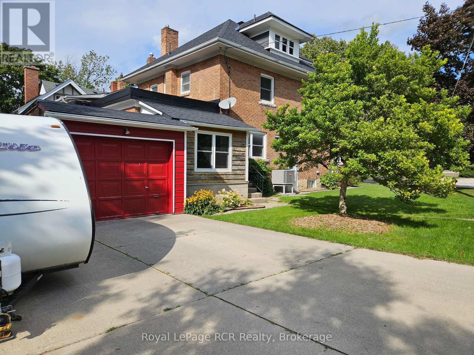 












410 2ND AVENUE E

,
Owen Sound,




Ontario
N4K2G3

