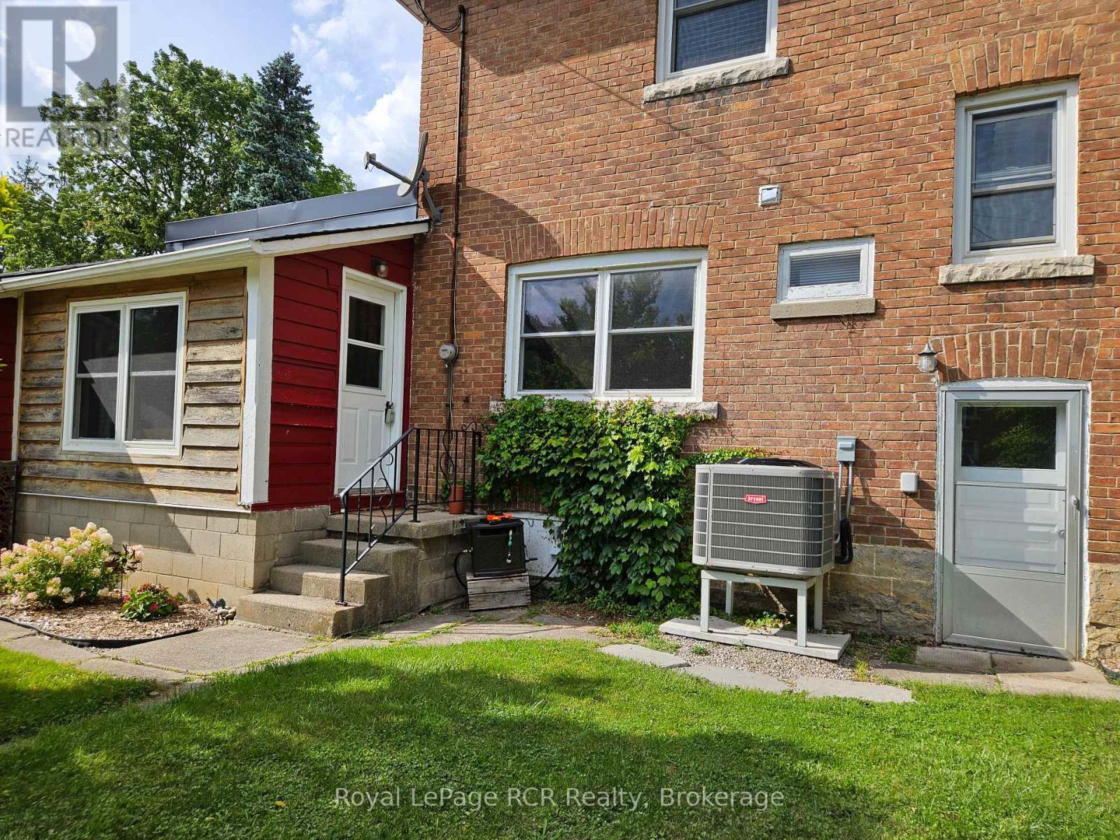 












410 2ND AVENUE E

,
Owen Sound,




Ontario
N4K2G3

