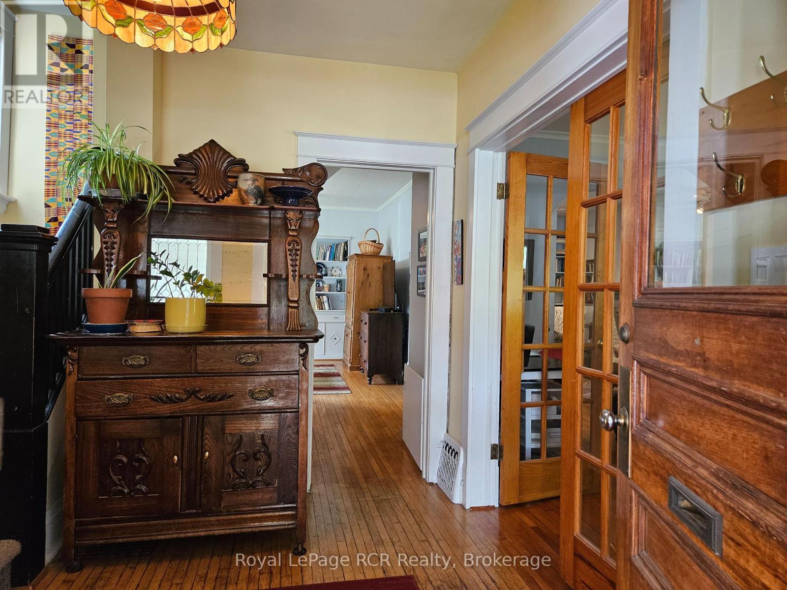 












410 2ND AVENUE E

,
Owen Sound,




Ontario
N4K2G3

