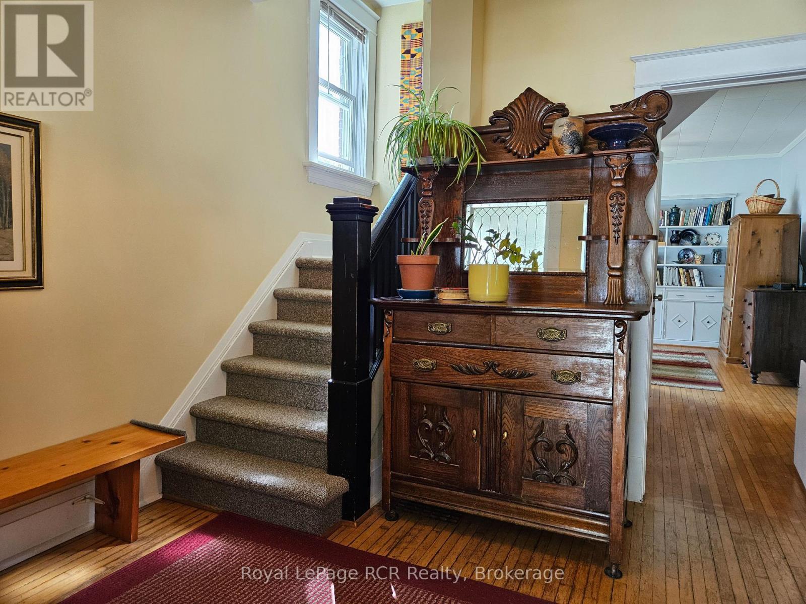 












410 2ND AVENUE E

,
Owen Sound,




Ontario
N4K2G3

