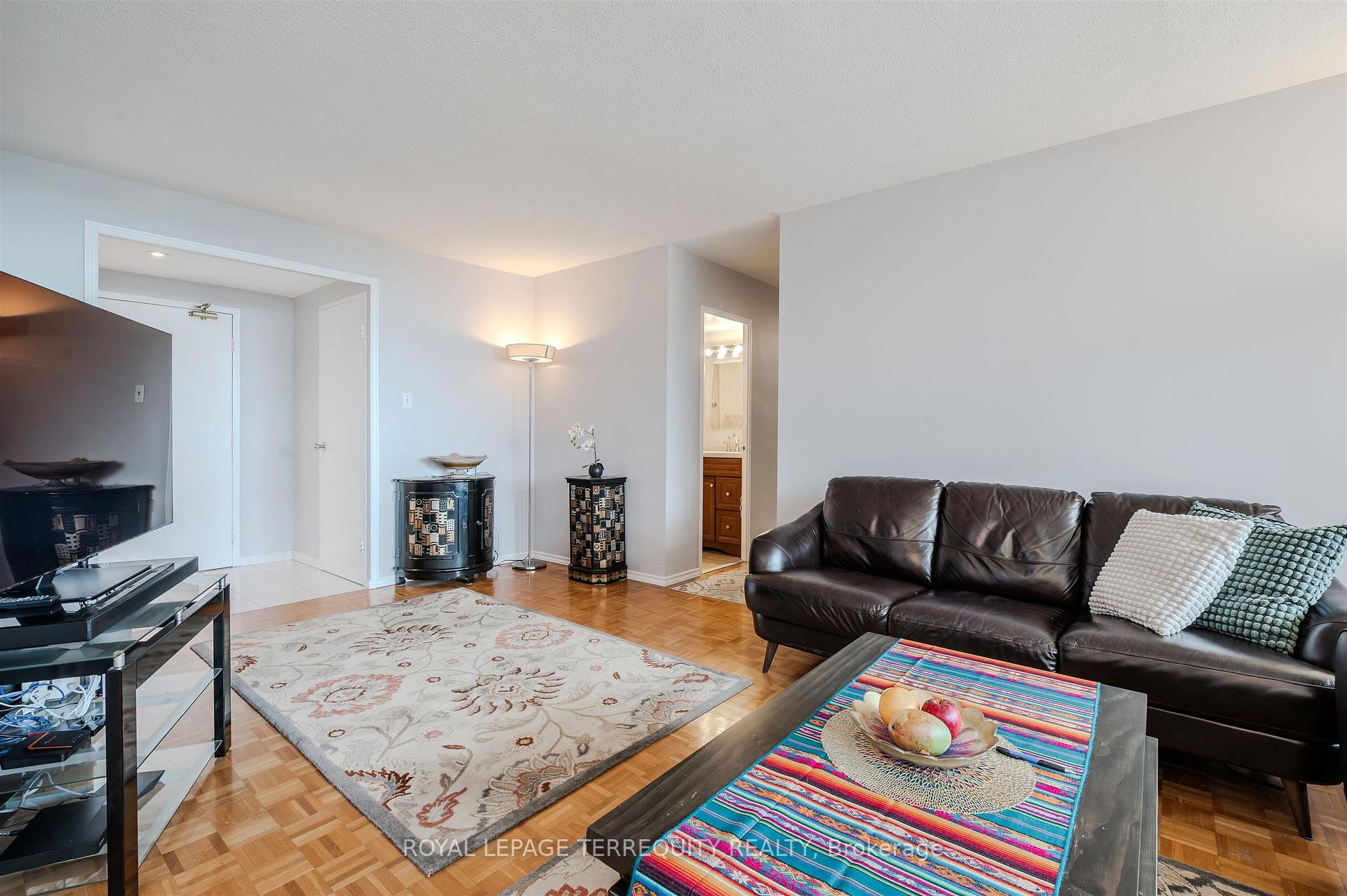 









155


Marlee

Avenue, 2201,
Toronto,




ON
M6B 4B5

