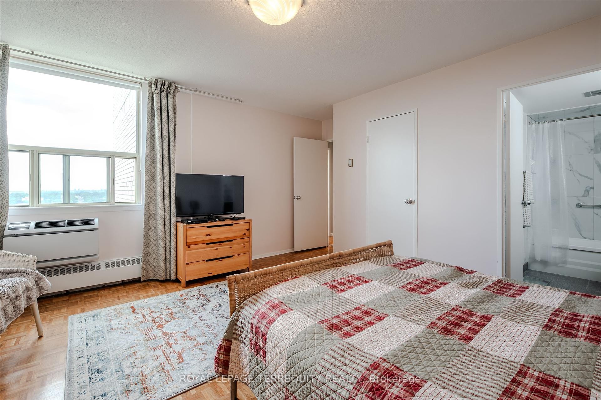









155


Marlee

Avenue, 2201,
Toronto,




ON
M6B 4B5

