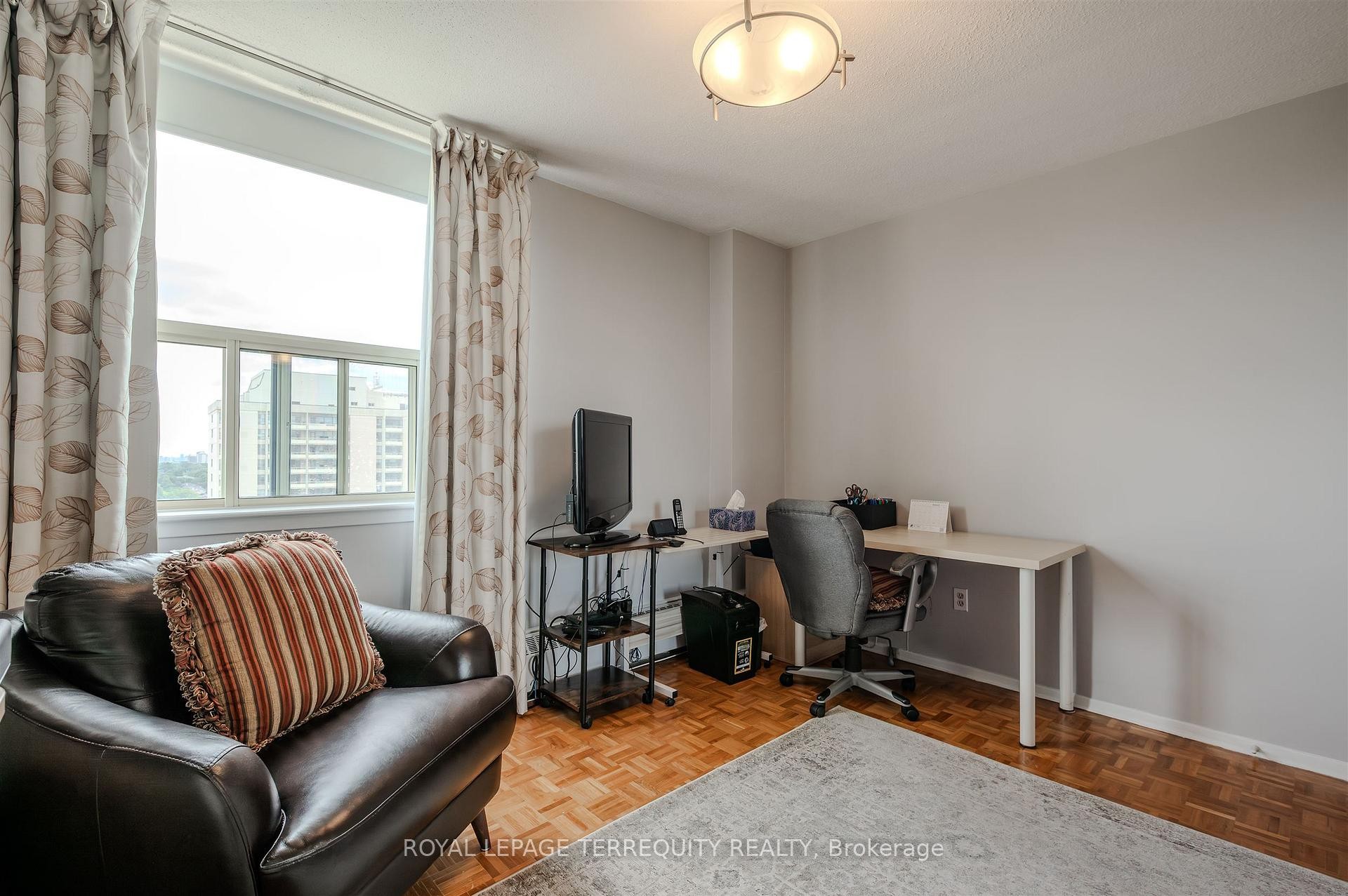 









155


Marlee

Avenue, 2201,
Toronto,




ON
M6B 4B5

