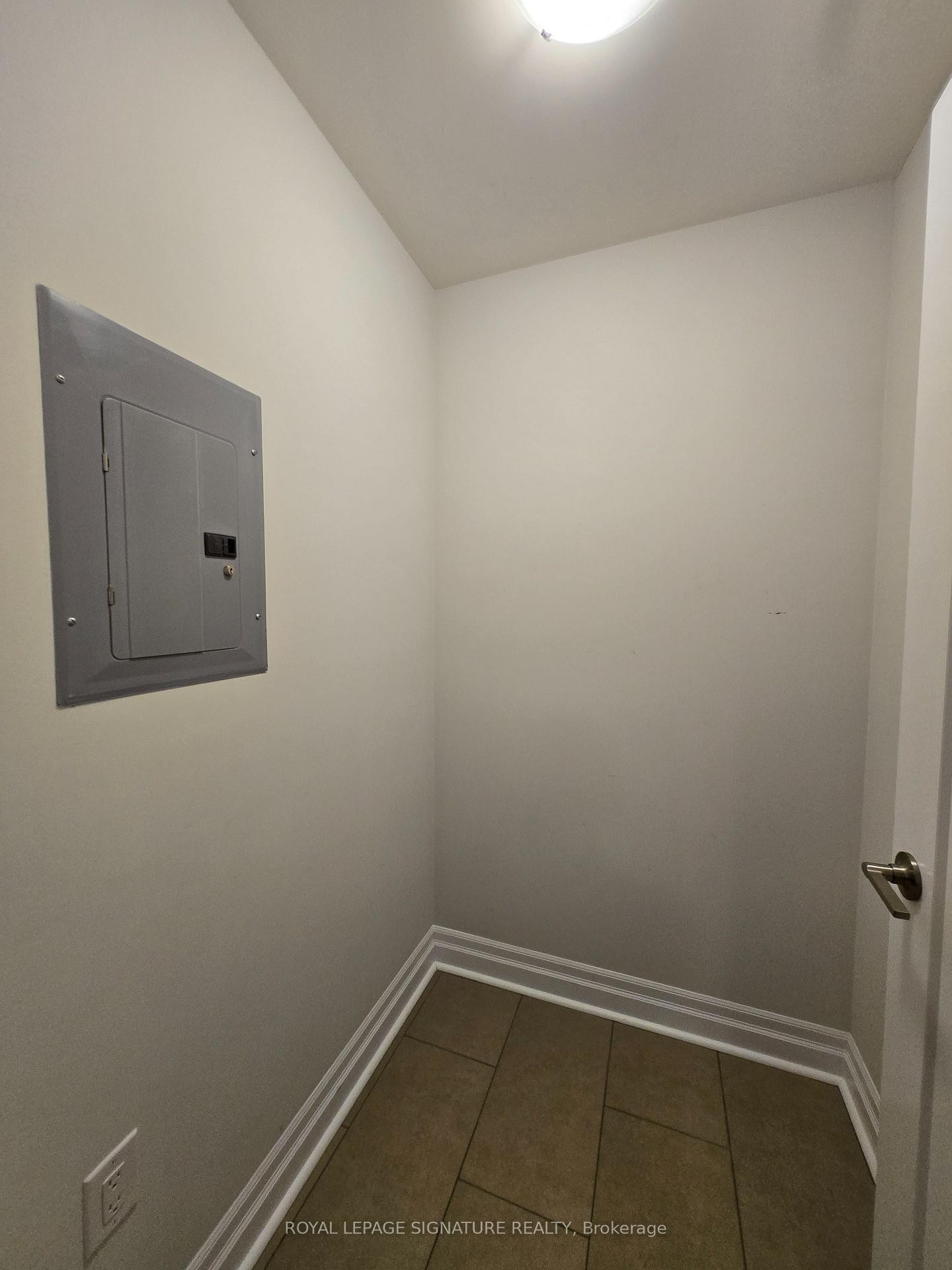 









505


Talbot

Street, 1008,
London East,




ON
N6A 2S6

