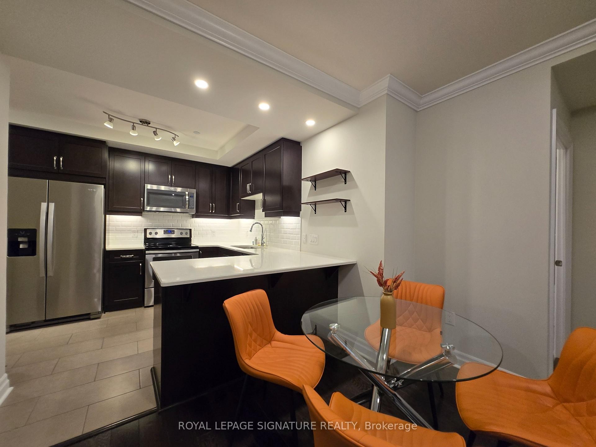 









505


Talbot

Street, 1008,
London East,




ON
N6A 2S6

