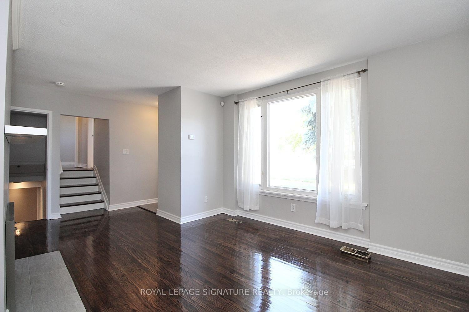 









27


Cornwallis

Drive,
Toronto,




ON
M1P 1H1

