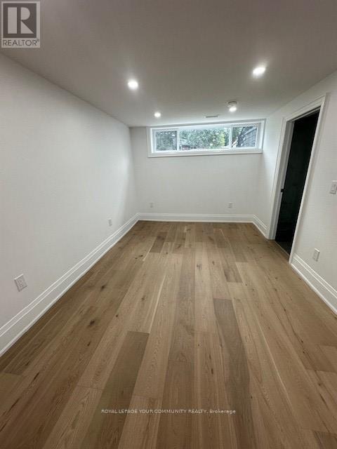 












12 KEMANO ROAD

,
Aurora,




Ontario
L4G2Y1

