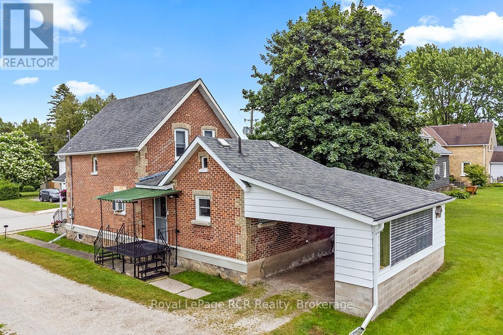 












524 SCOTT STREET

,
South Bruce Peninsula,




Ontario
N0H2T0

