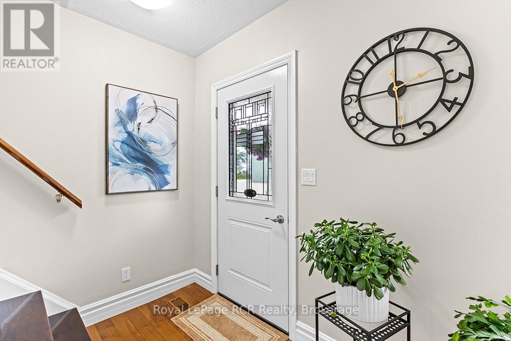 












524 SCOTT STREET

,
South Bruce Peninsula,




Ontario
N0H2T0

