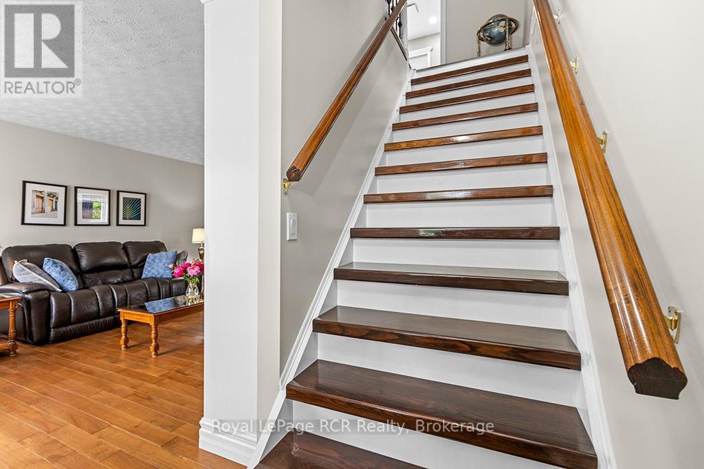 












524 SCOTT STREET

,
South Bruce Peninsula,




Ontario
N0H2T0

