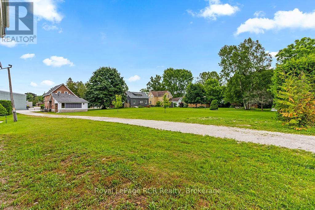 












524 SCOTT STREET

,
South Bruce Peninsula,




Ontario
N0H2T0

