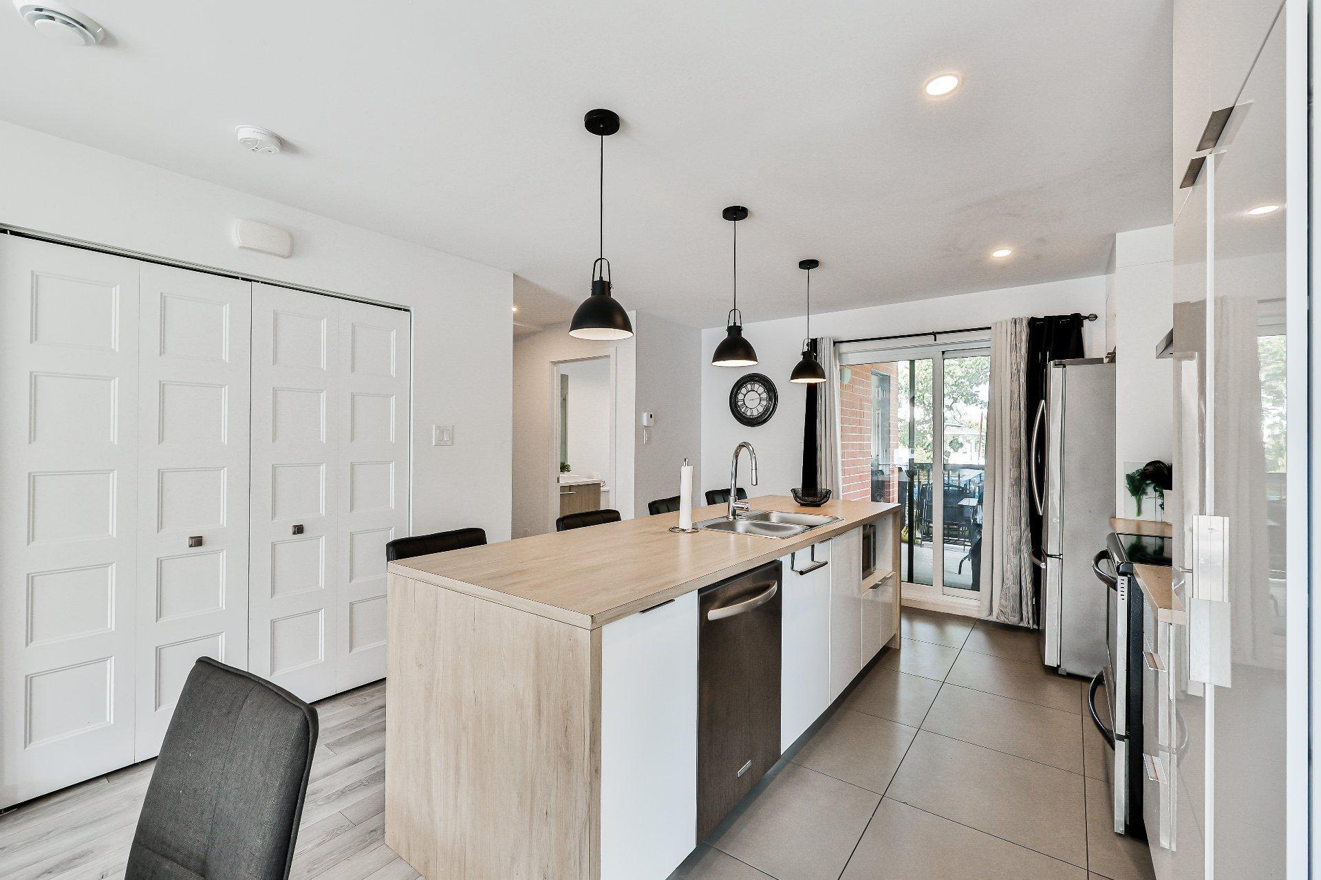 









47

 - 51


Rue du Sacré-Coeur

,
Charlemagne,




QC
J5Z1W7


