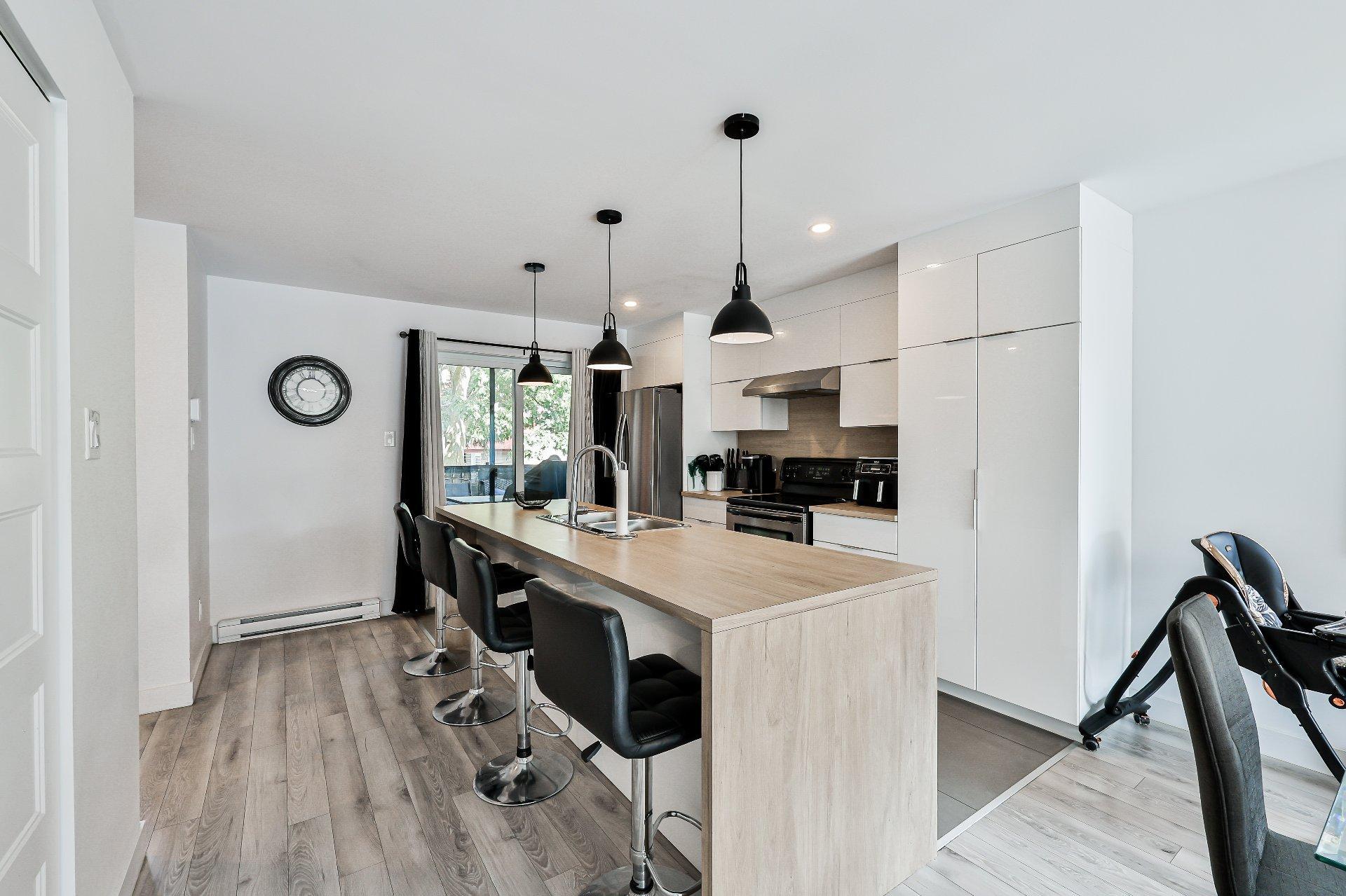 









47

 - 51


Rue du Sacré-Coeur

,
Charlemagne,




QC
J5Z1W7

