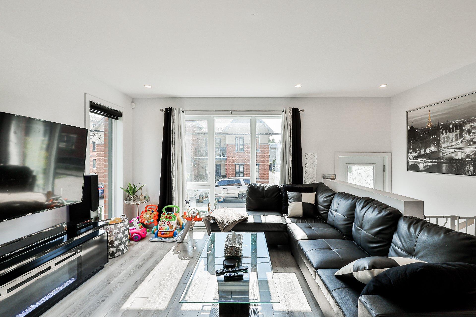 









47

 - 51


Rue du Sacré-Coeur

,
Charlemagne,




QC
J5Z1W7

