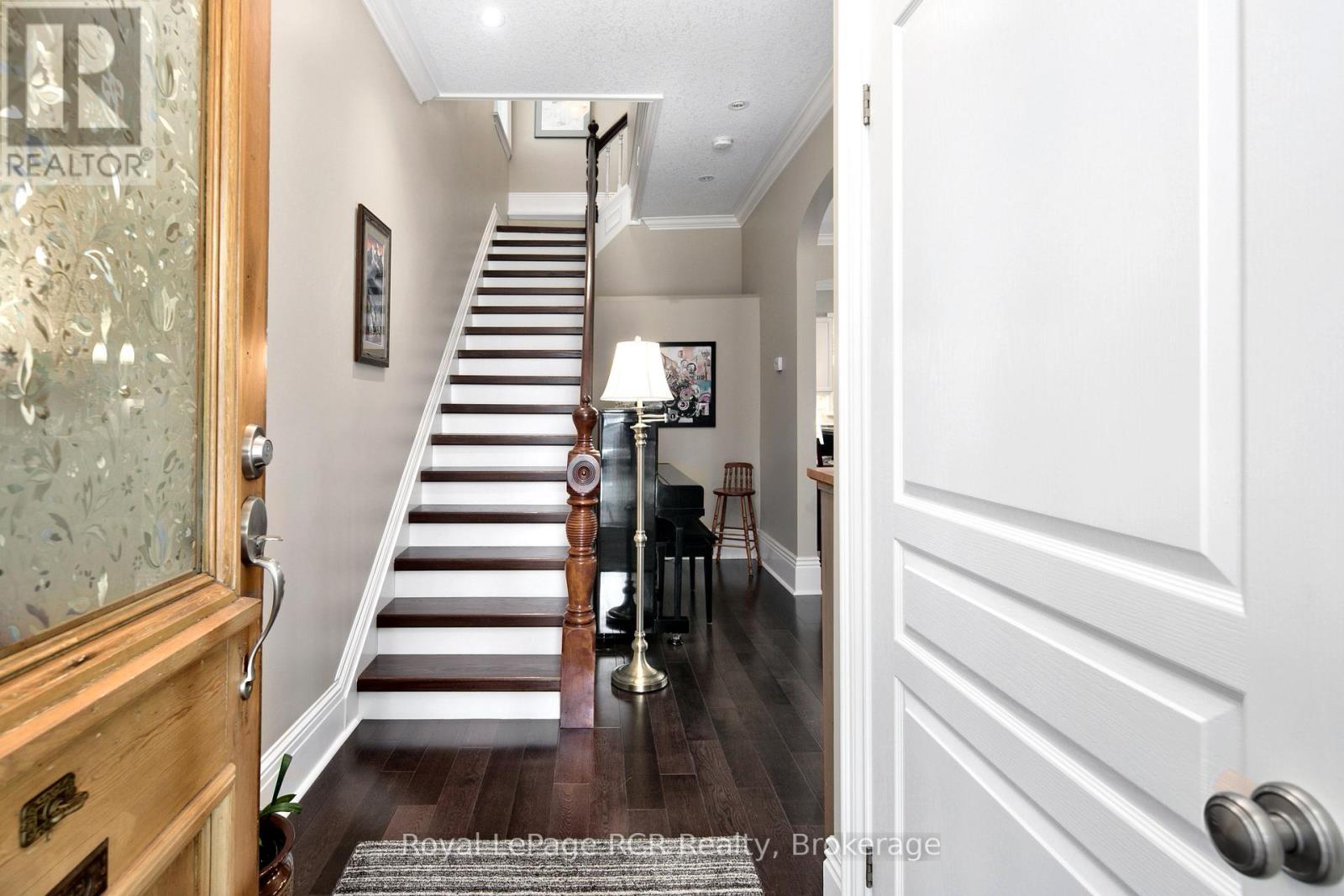 












1198 4TH AVENUE W

,
Owen Sound,




Ontario
N4K4W5

