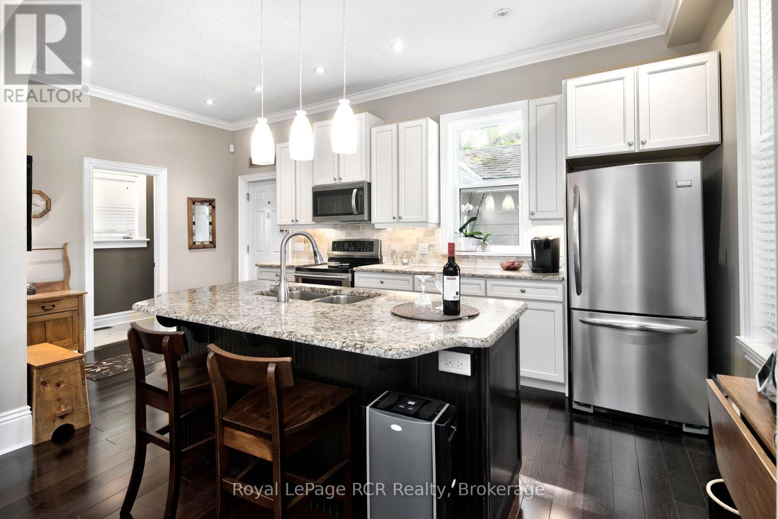 












1198 4TH AVENUE W

,
Owen Sound,




Ontario
N4K4W5

