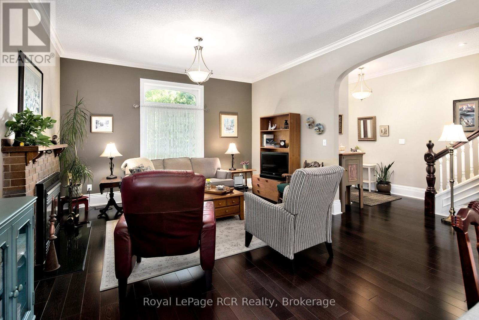 












1198 4TH AVENUE W

,
Owen Sound,




Ontario
N4K4W5

