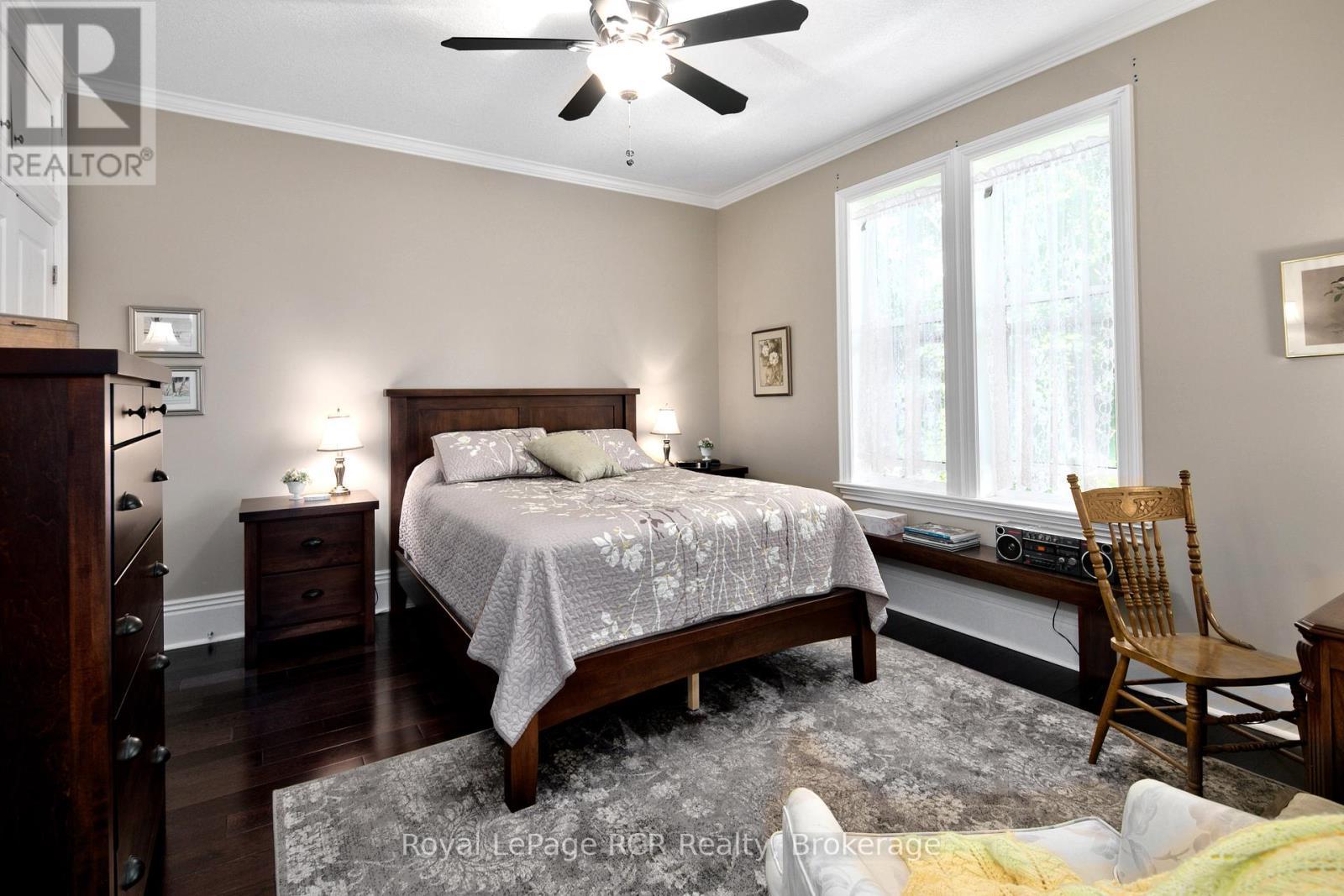 












1198 4TH AVENUE W

,
Owen Sound,




Ontario
N4K4W5

