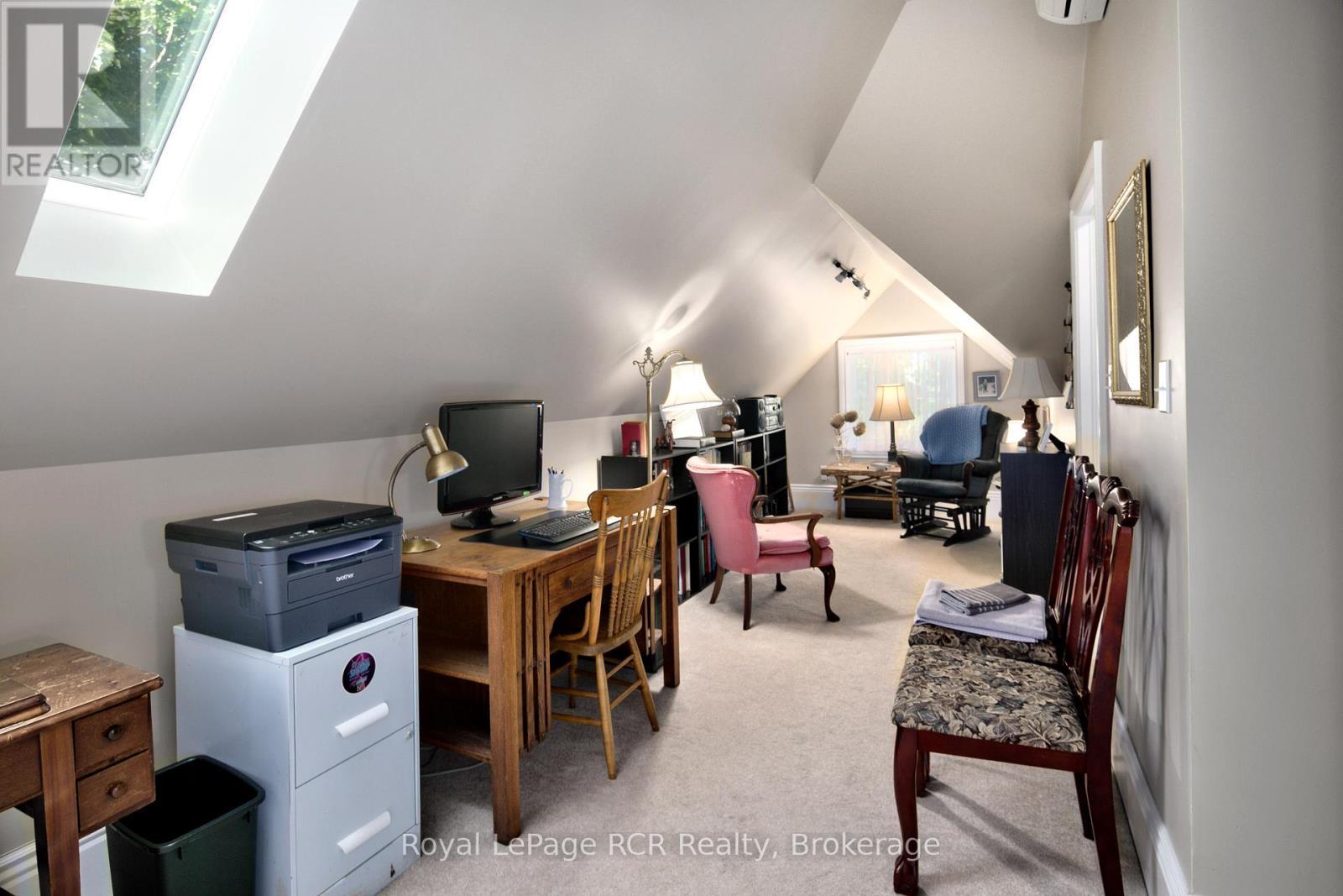 












1198 4TH AVENUE W

,
Owen Sound,




Ontario
N4K4W5

