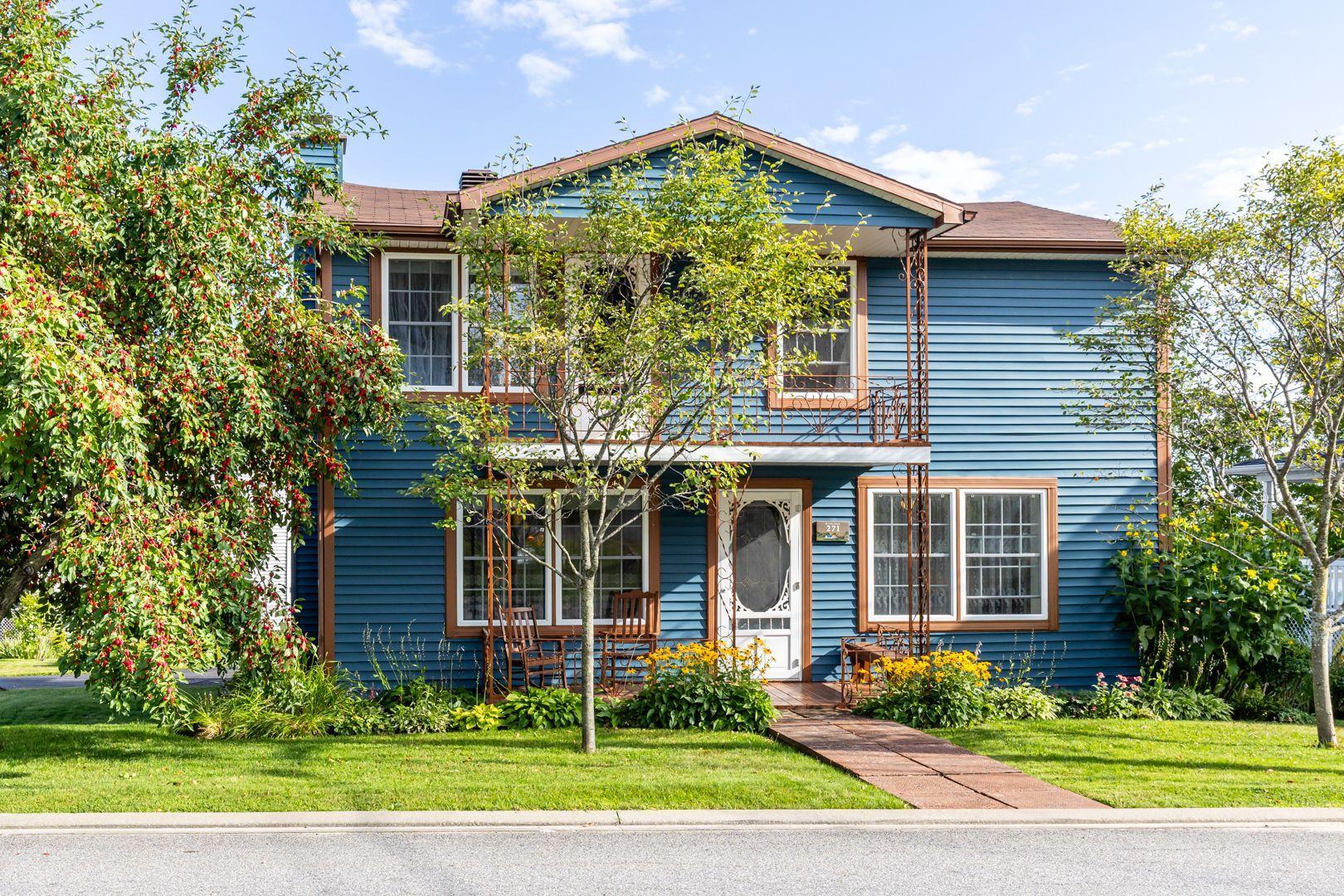 









271


1re Avenue

,
Portneuf,




QC
G0A2Y0

