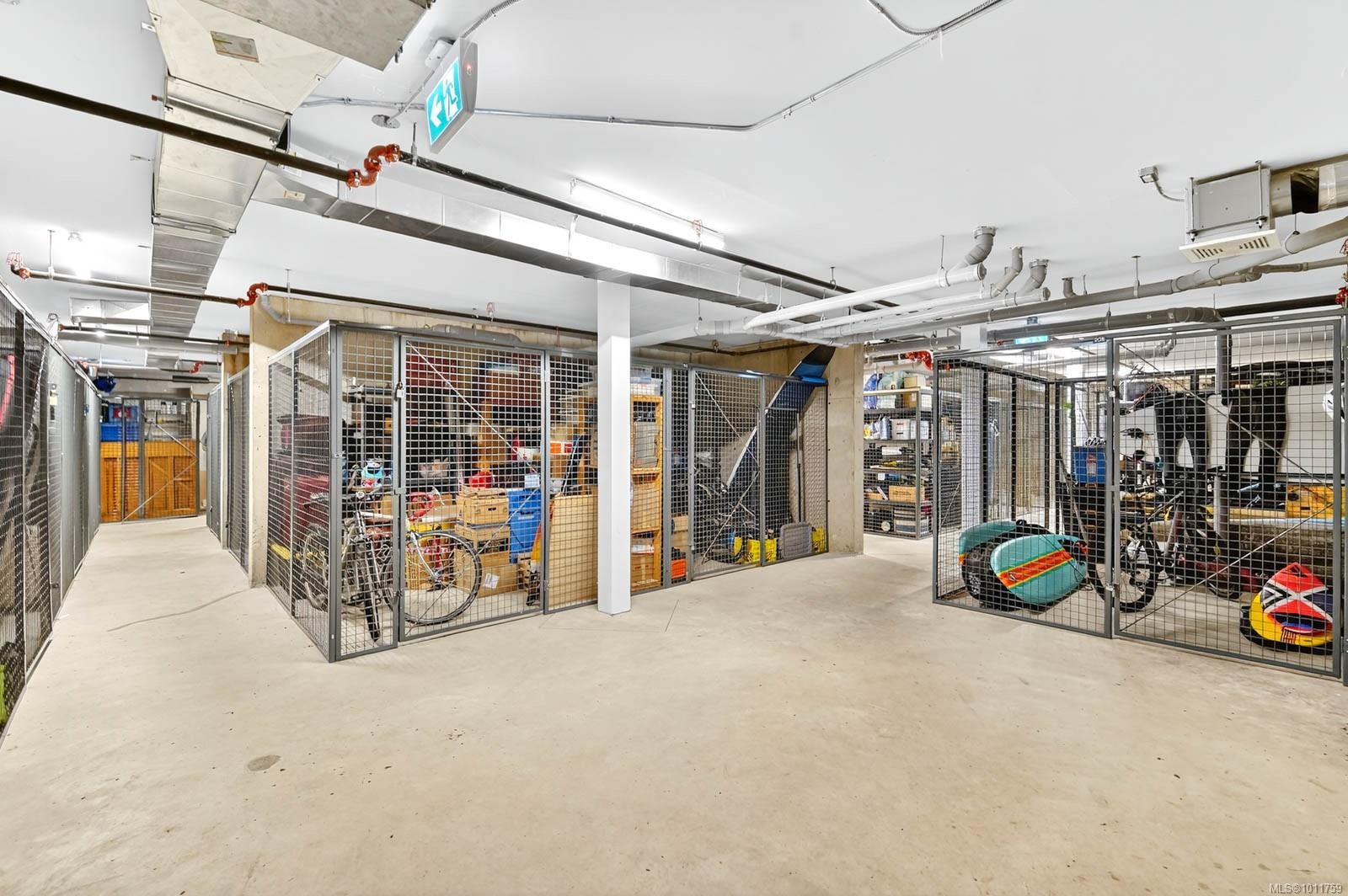 









700


Yew Wood

Rd, 302,
Tofino,




BC
V0R 2Z0

