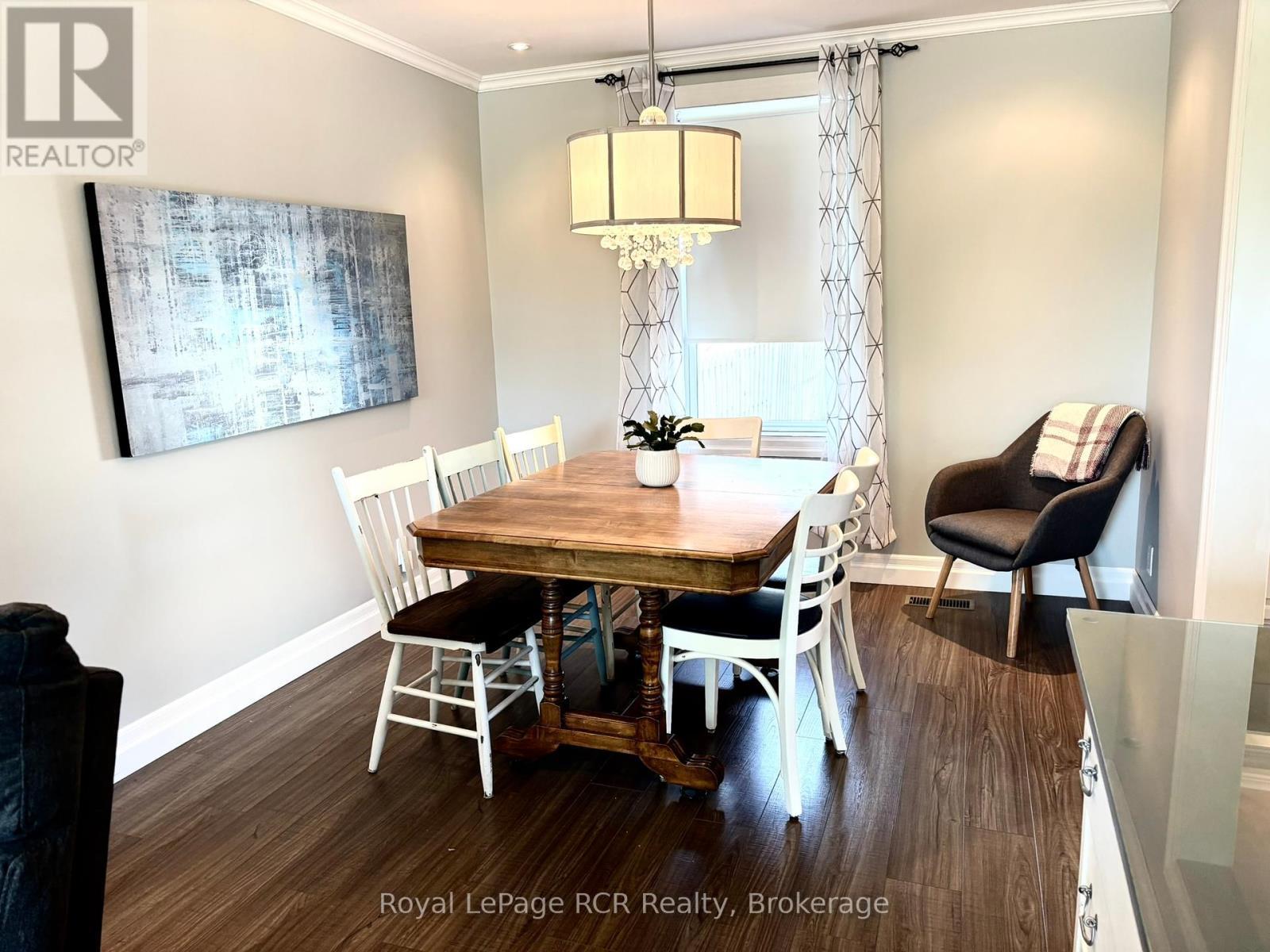 












1198 2ND AVENUE W

,
Owen Sound,




Ontario
N4K4N2

