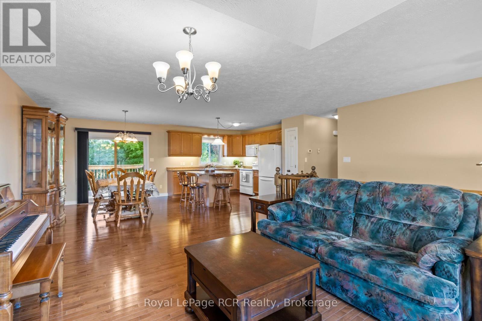 












423 1ST STREET SW

,
Owen Sound,




Ontario
N4K6Z7

