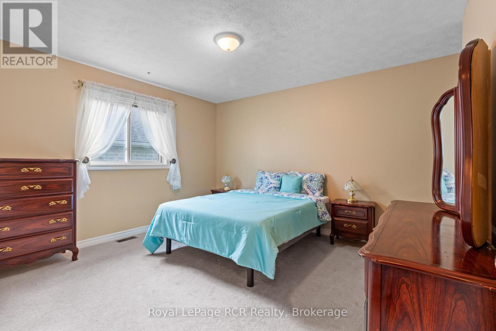 












423 1ST STREET SW

,
Owen Sound,




Ontario
N4K6Z7

