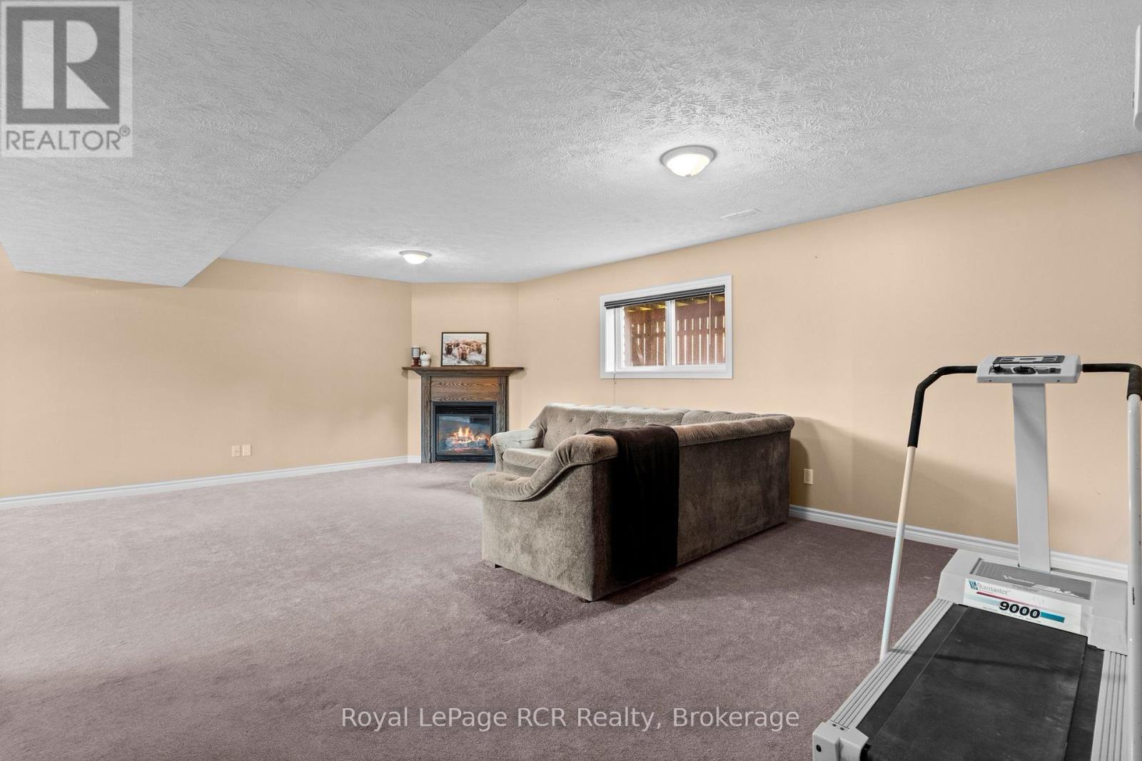 












423 1ST STREET SW

,
Owen Sound,




Ontario
N4K6Z7

