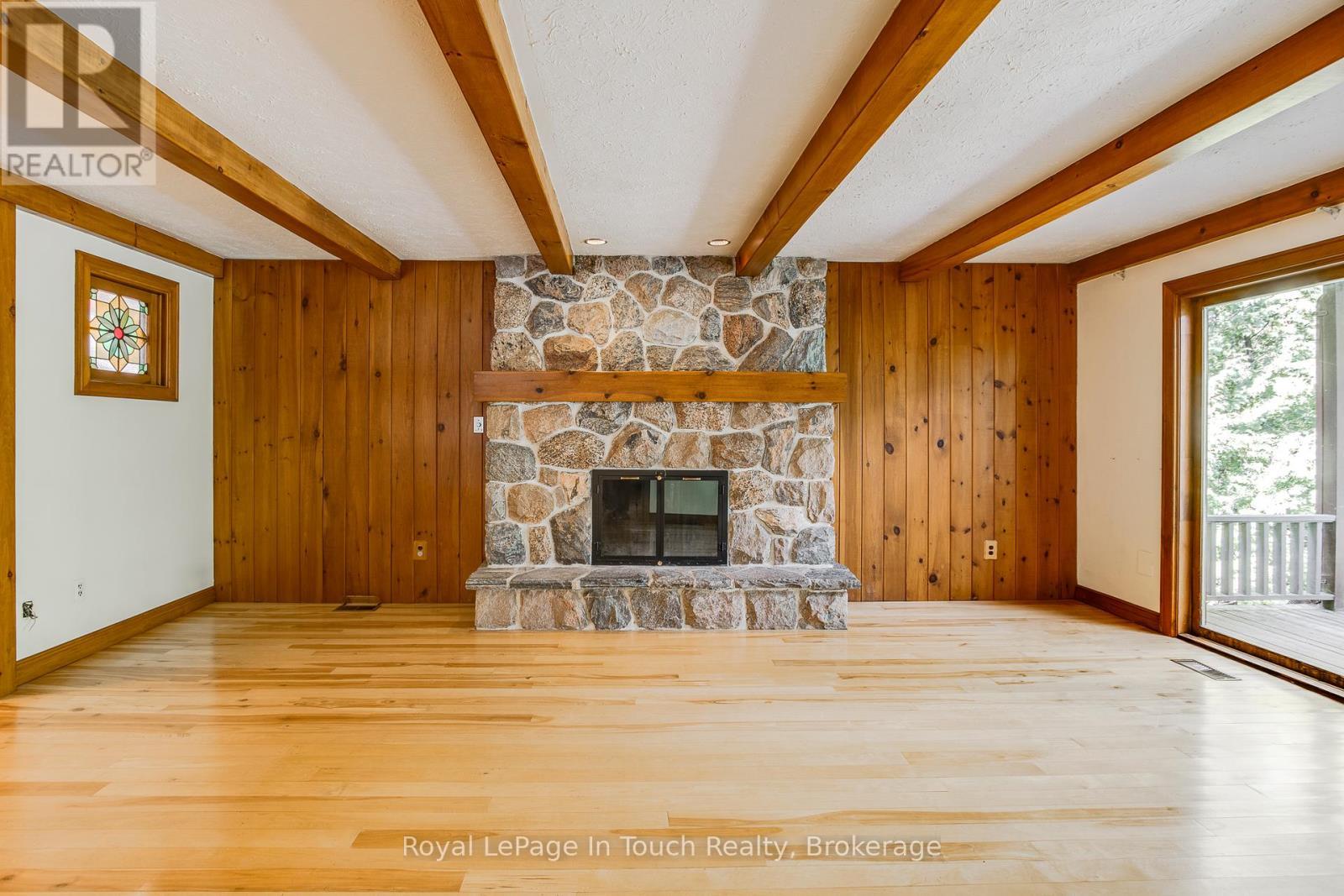 












236 CONCESSION 12 ROAD W

,
Tiny,




Ontario
L0L2J0

