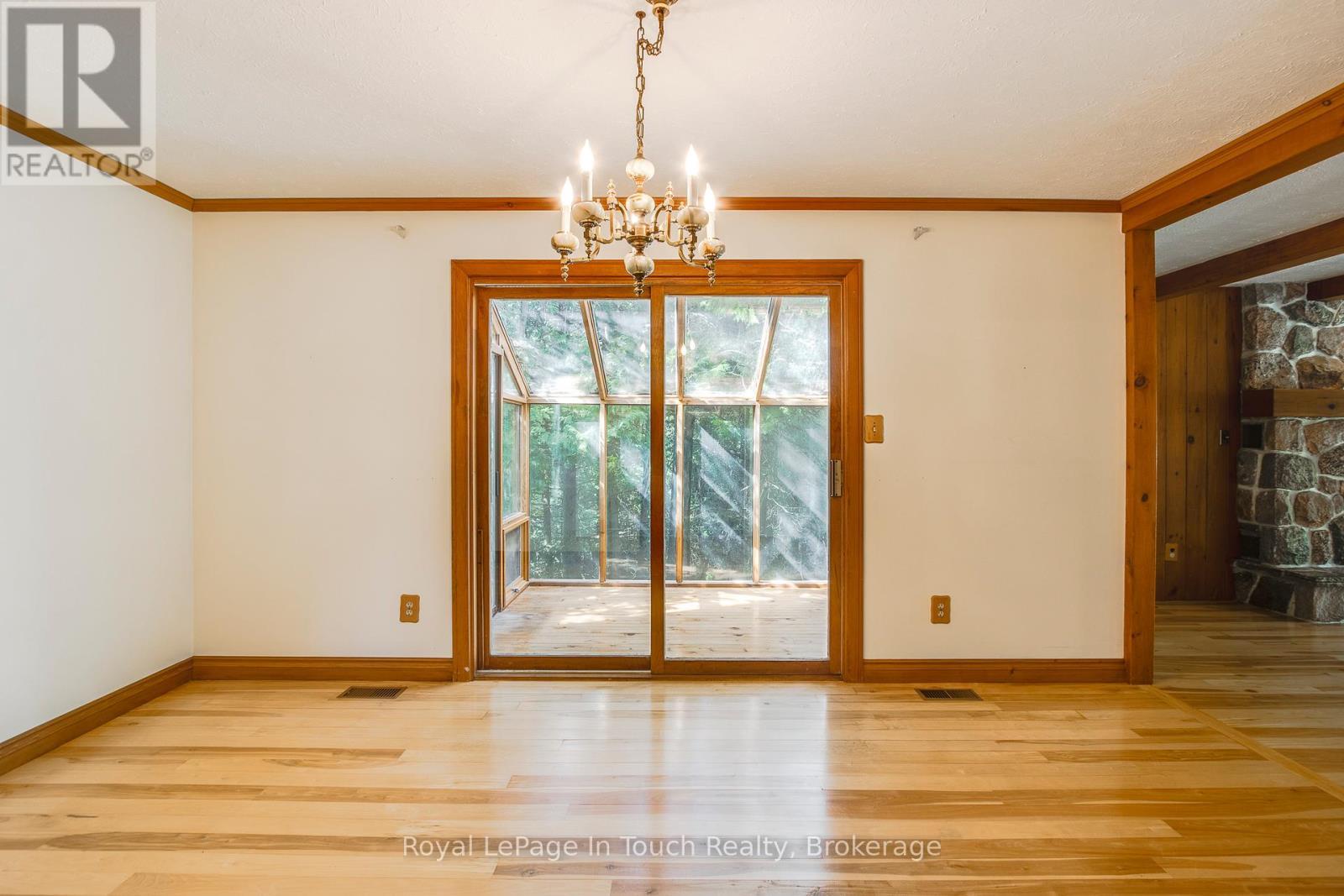 












236 CONCESSION 12 ROAD W

,
Tiny,




Ontario
L0L2J0

