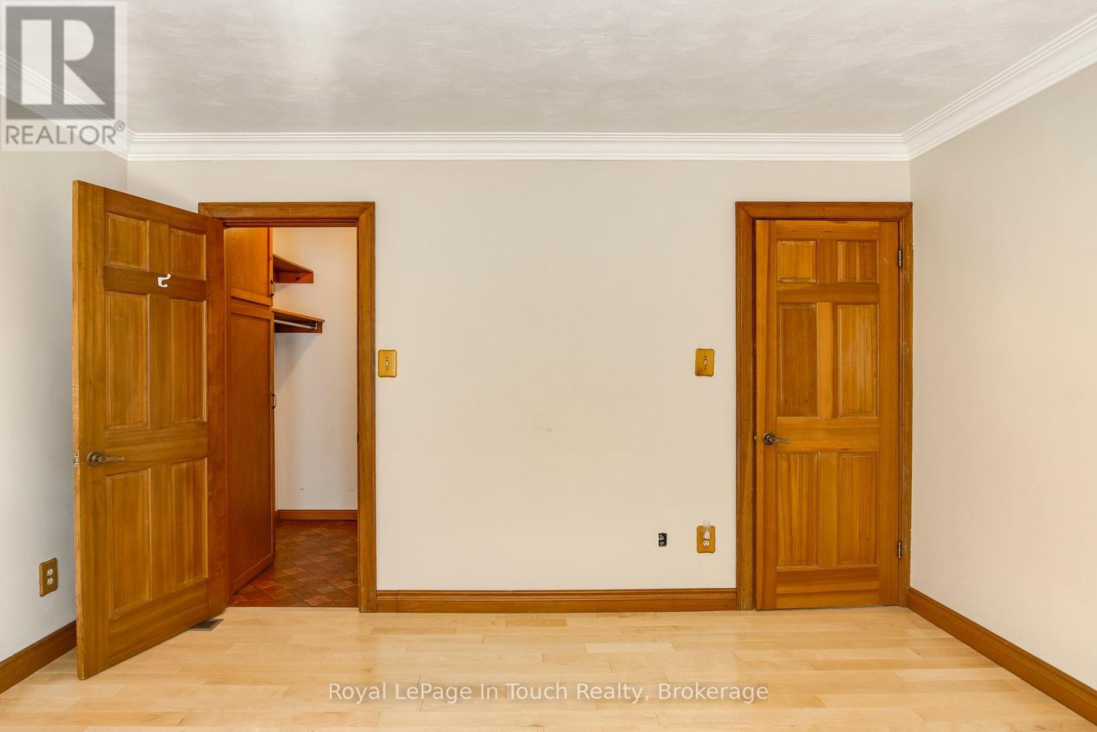 












236 CONCESSION 12 ROAD W

,
Tiny,




Ontario
L0L2J0

