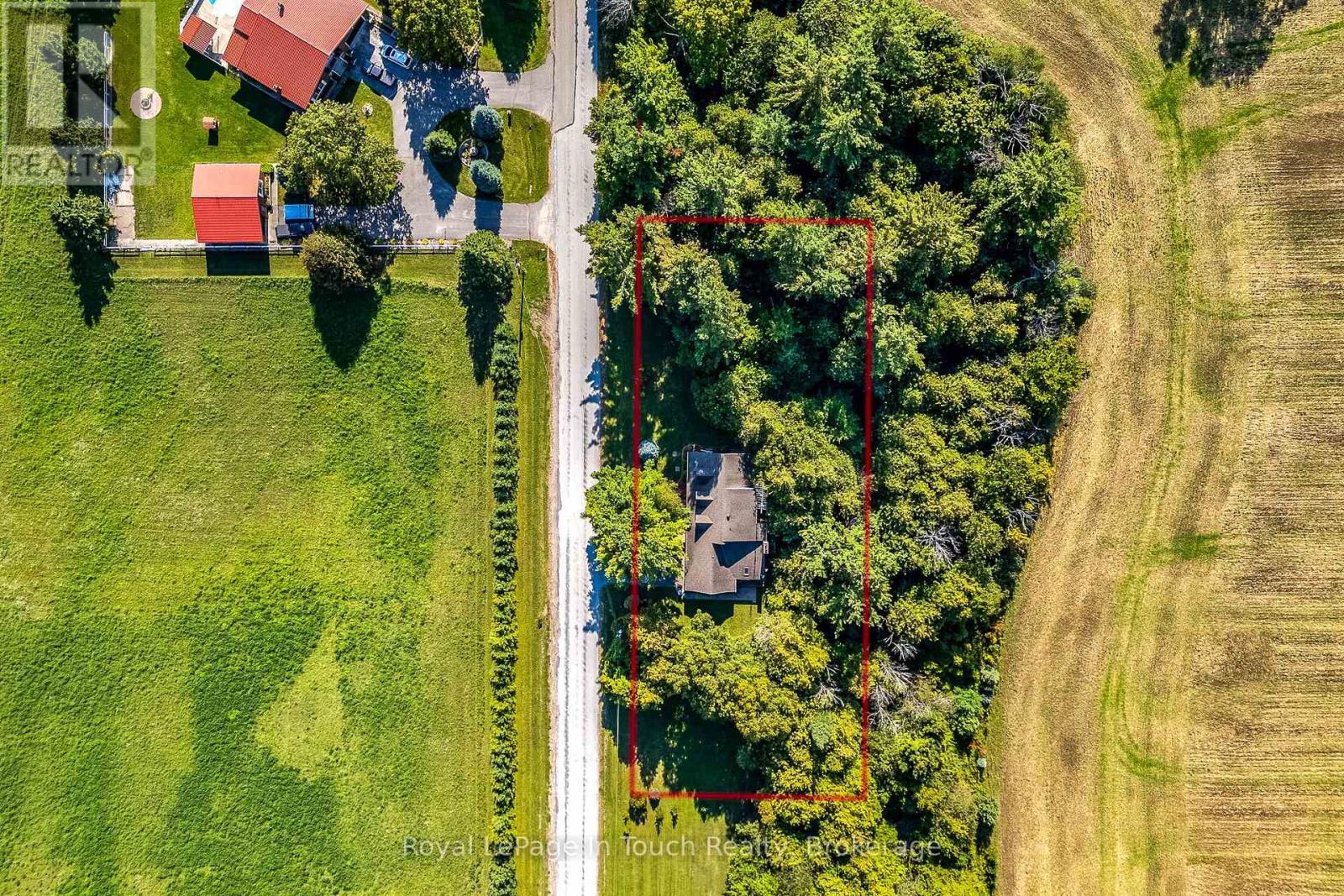 












236 CONCESSION 12 ROAD W

,
Tiny,




Ontario
L0L2J0

