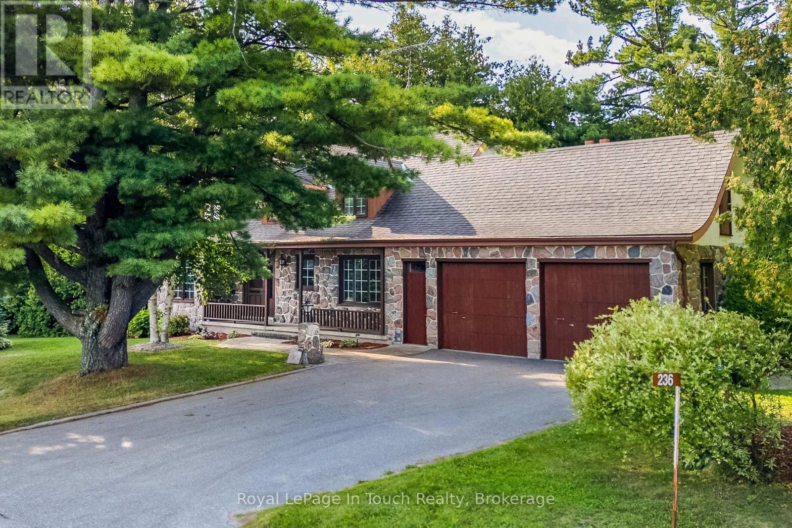 












236 CONCESSION 12 ROAD W

,
Tiny,




Ontario
L0L2J0

