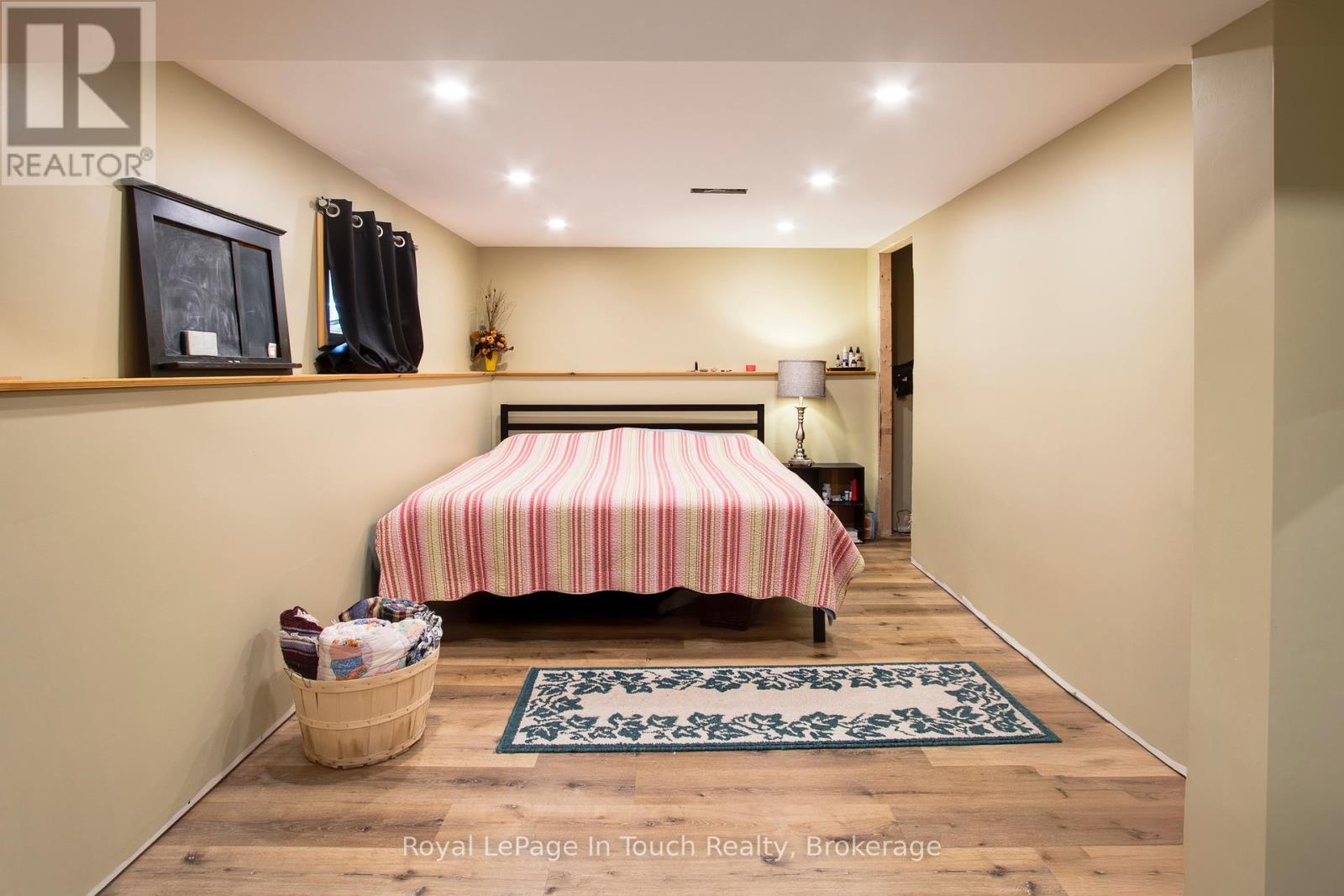 












171 OLIVER DRIVE

,
Tiny,




Ontario
L0L2J0

