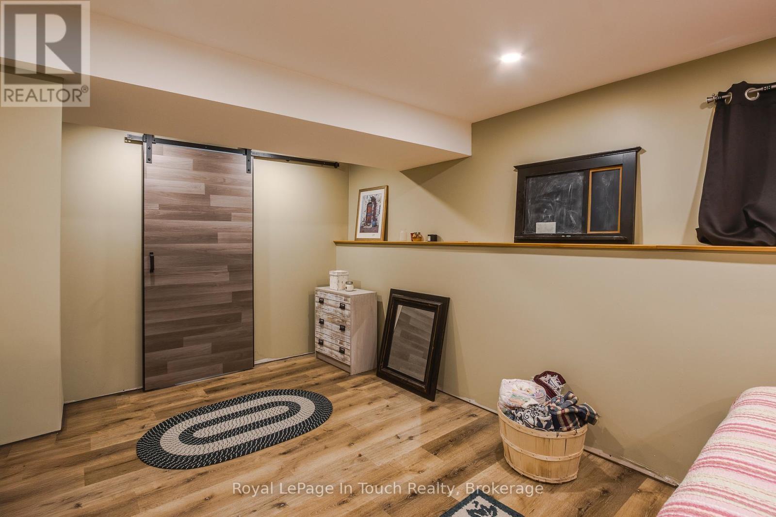 












171 OLIVER DRIVE

,
Tiny,




Ontario
L0L2J0

