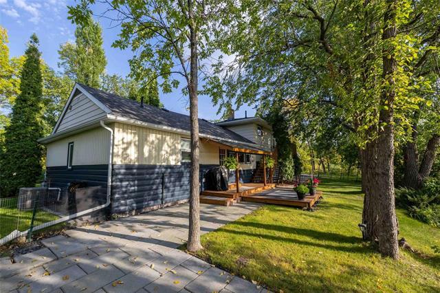 









3454


Henderson

HWY,
East St Paul,




MB
R2E 1A8

