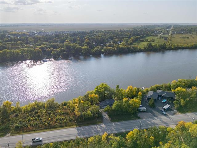 









3454


Henderson

HWY,
East St Paul,




MB
R2E 1A8

