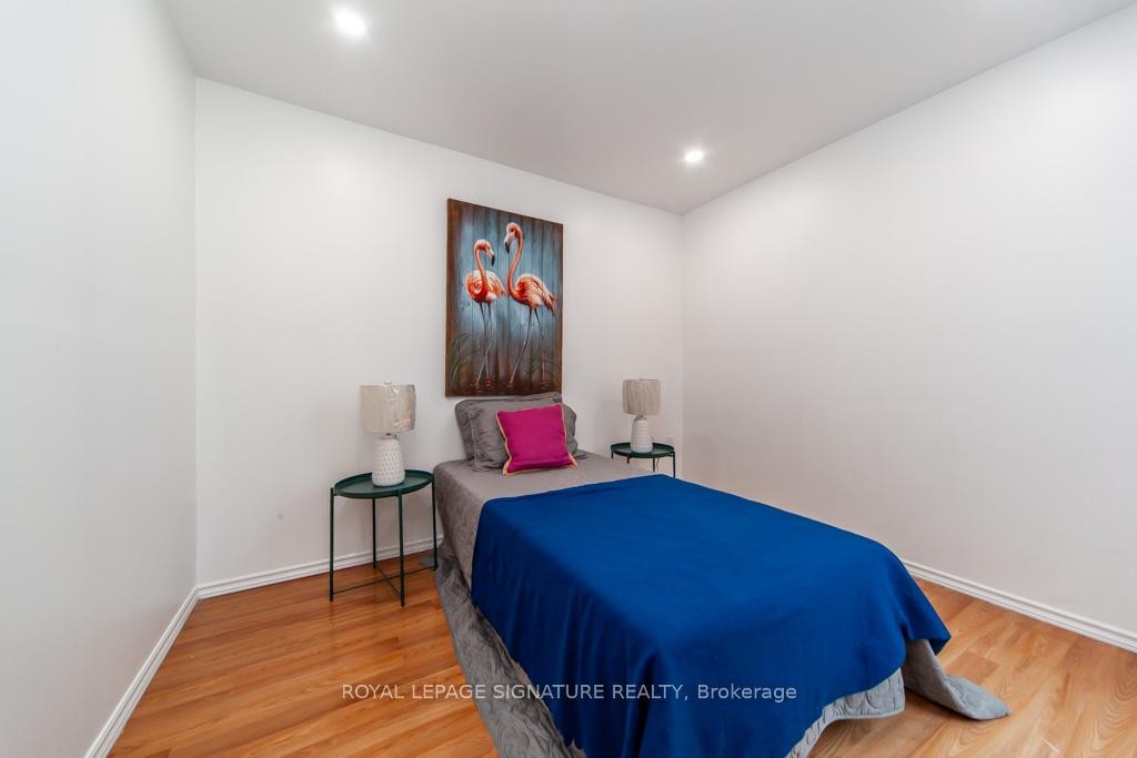 









100


Mornelle

Court, 2073,
Toronto,




ON
M1E 4X2

